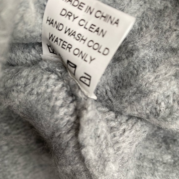 🏷️ SALE - NEW Soft Turtleneck Jumper - Picture 7 of 8